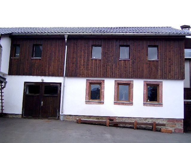 Fassade in Kriecher/Deckerschalung